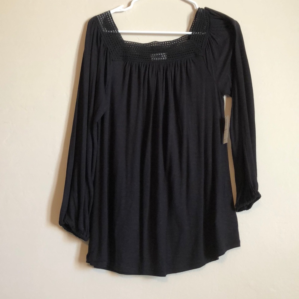 Old Navy long sleeve shirt